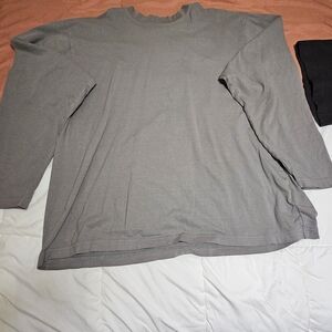Men's Gray Long Sleeve Shirt